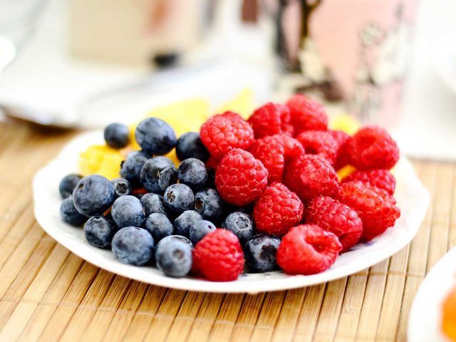 bowl of blueberries and raspberries